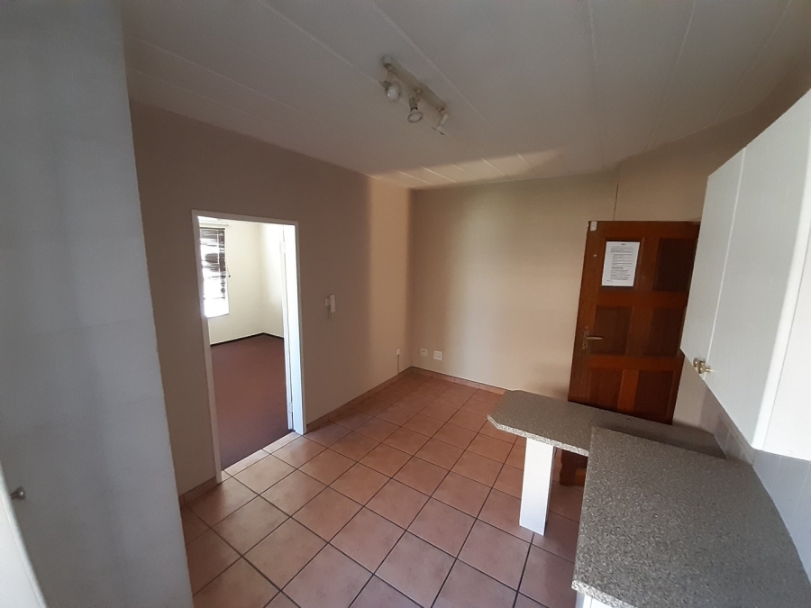 1 Bedroom Property for Sale in Kannoniers Park North West